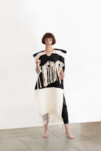 Charger l'image dans la galerie, Le poncho de l'œil curieux