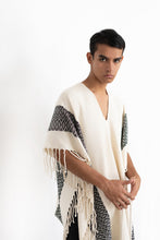 Charger l'image dans la galerie, Le poncho nude motif serpent
