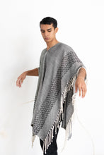 Load image into Gallery viewer, &lt;transcy&gt;Black snake print poncho&lt;/transcy&gt;
